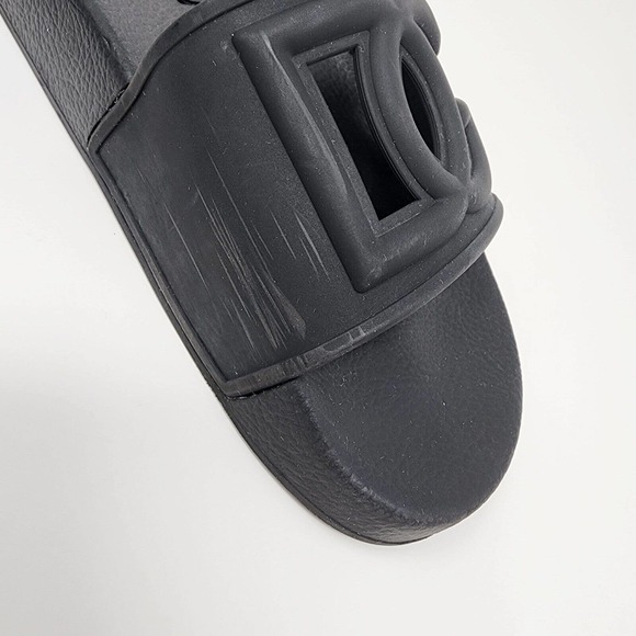 Dolce & Gabbana Black Logo-Embossed Rubber Pool Slides w/ Cushion Sole. EU35/US5 - Picture 3 of 10